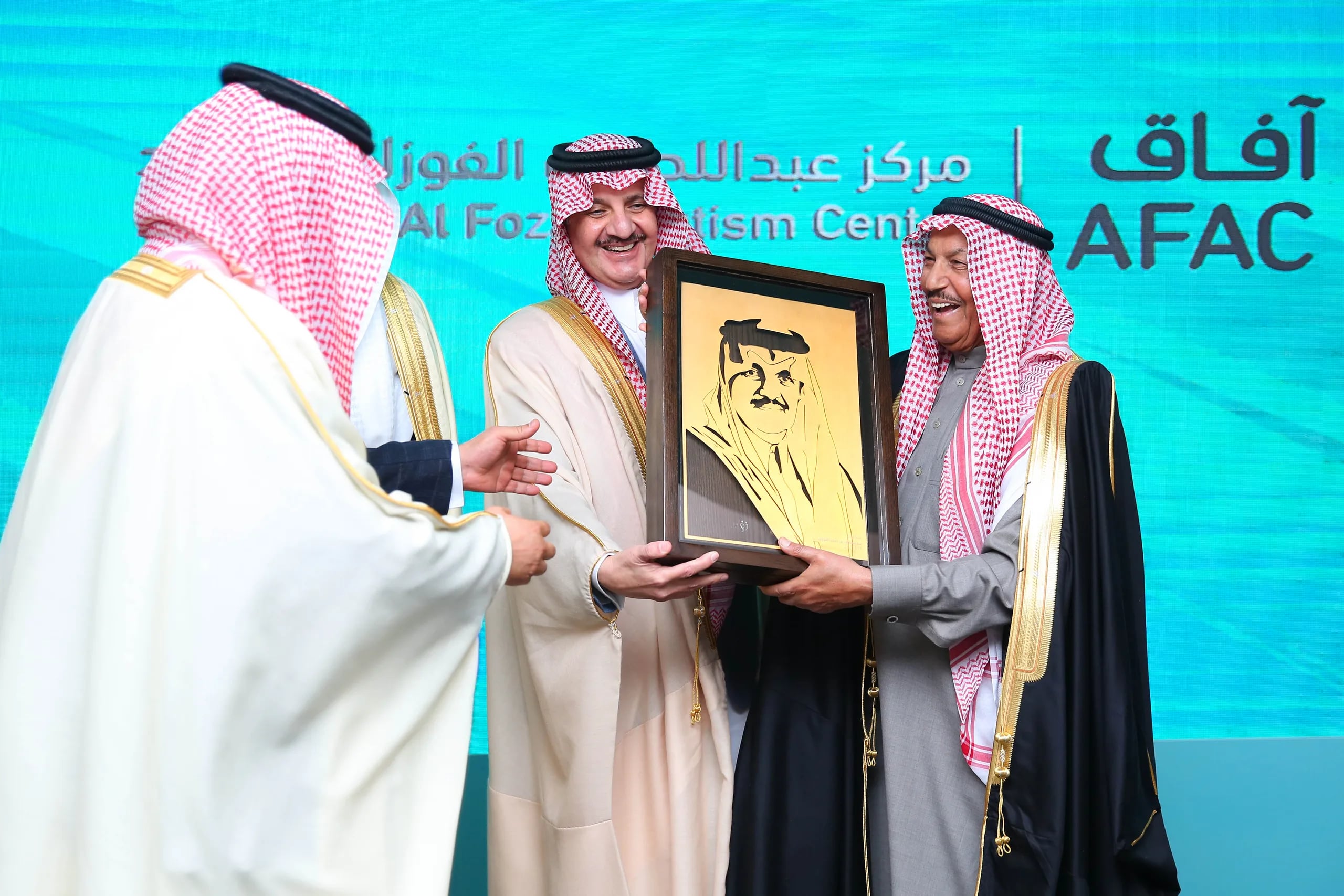 تكريمٌ في حفل تخرّج الدفعة السادسة من «آفاق»